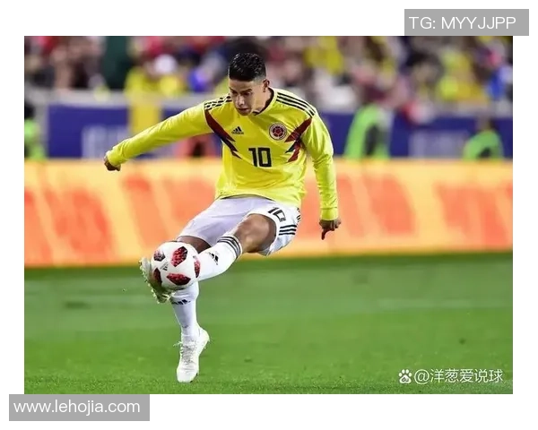 足球明星亲自穿上球衣展现风采引发球迷热烈追捧与期待